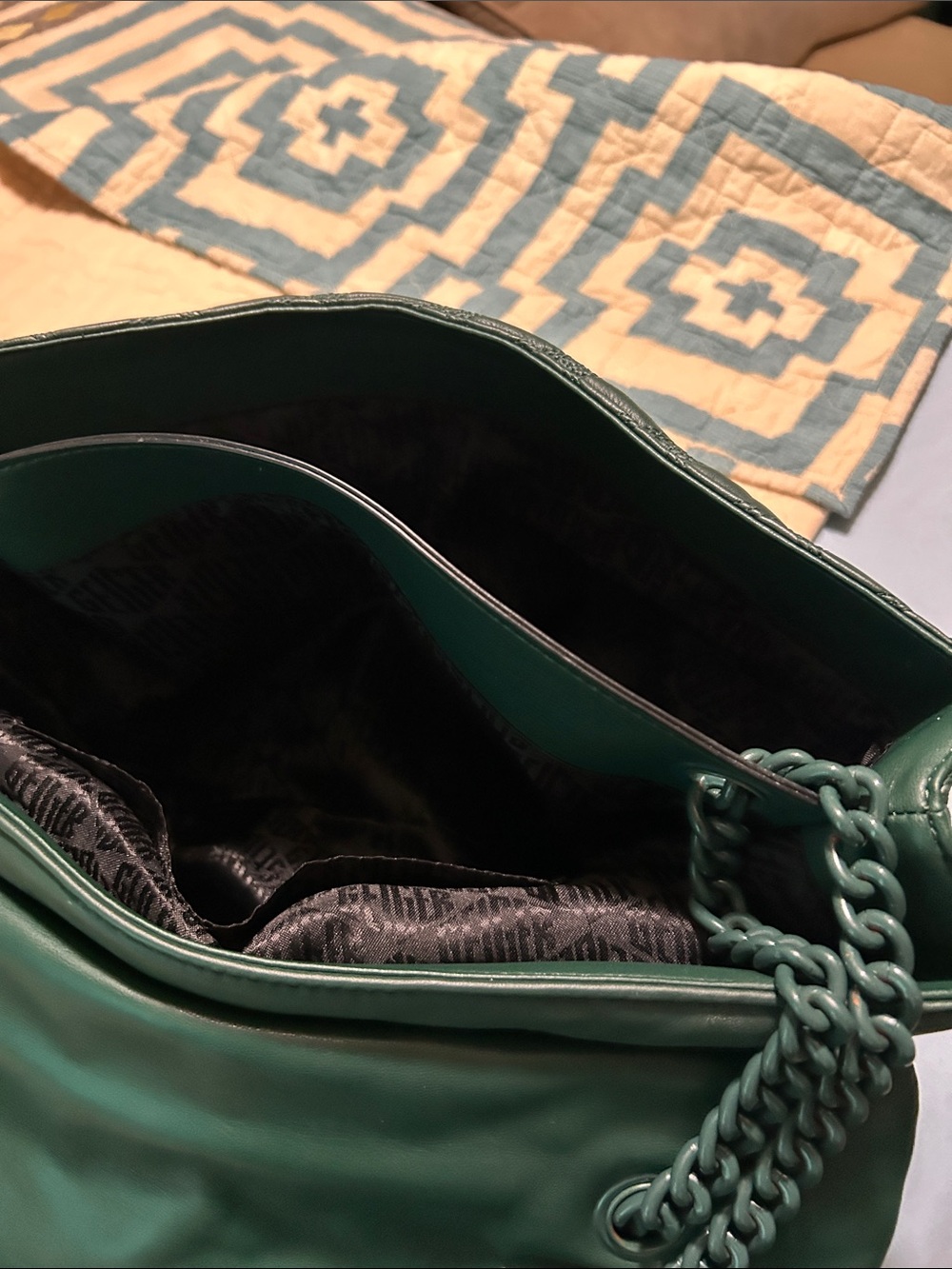 Green Chain-Handle Women’s Shoulder Bag